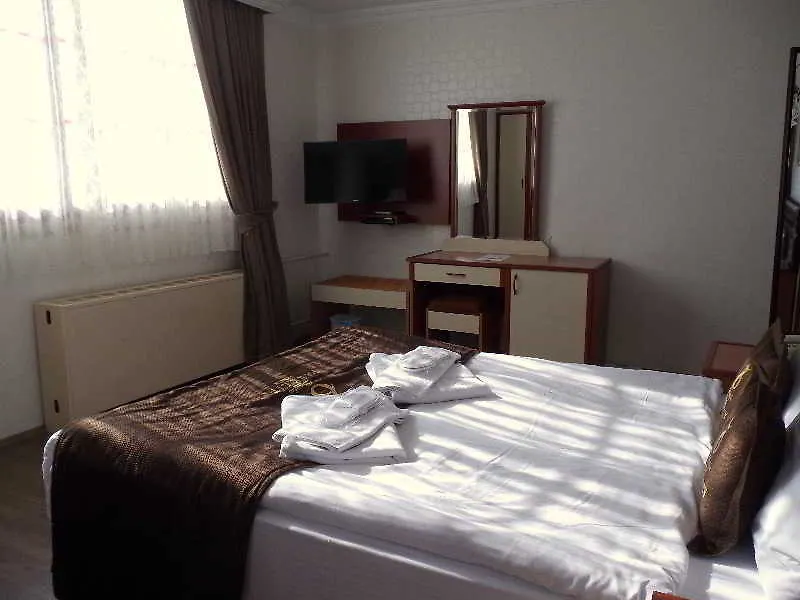 Kozan City Hotel إزمير تركيا